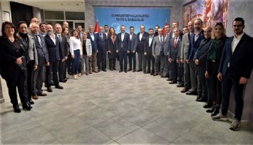 CHP İzmir Teşkilatı’nın yeni Yönetimi'nden ilk toplantıda iktidar hedefi