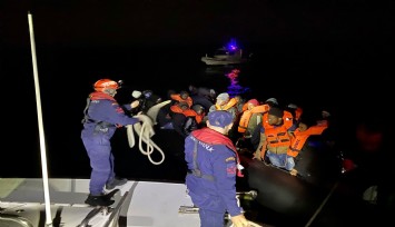 Ege Denizi'nde 90 göçmen yakalandı, 20 göçmen kurtarıldı