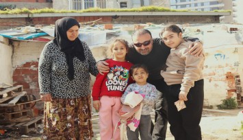 İzmir'in göbeğinde engelli maaşıyla yaşam savaşı