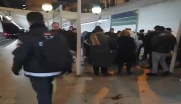 Metro istasyonunda bıçaklar çekildi: 1 can kaybı
