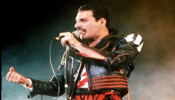 Queen solisti Freddie Mercury 33 yıl sonra sahneye dönebilir ama hologram olarak