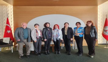 Karşıyaka Belediyesi’nden ‘Yaşlılara Saygı Haftası Paneli'