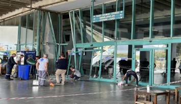 İzmir otogarında freni boşalan otobüs bekleme alanına daldı