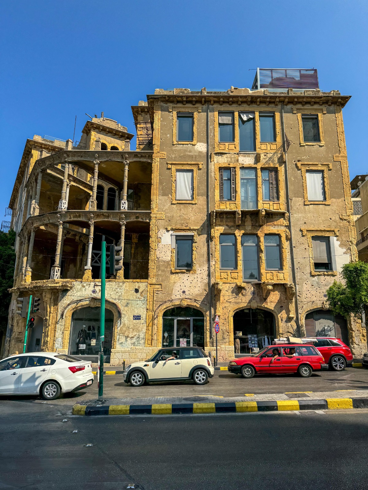 İsrail Ortadoğu’da yaşamları yok ediyor: Filistin’den sonra Lübnan adım adım harabeye dönüyor  