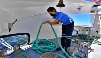 İZDENİZ’in ilk kadın güverte personeli Tuğba Çokoğullu: Erkeğin yaptığı her işi kadın da yapar