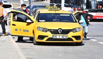 İzmir Büyükşehir Belediyesi zabıtasından taksilere “kısa mesafe” denetimi