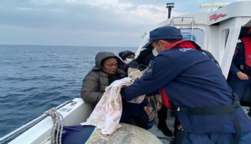 Ege Denizi'nde Yunanistan'ın ittiği 157 göçmeni Türk ekipleri kurtardı