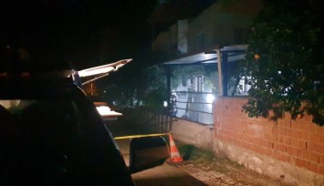 Eşini ve kızını öldürdü