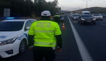 İzmir'de polis 1 haftada kurallarına uymayan 20 bine yakın sürücüye ceza kesti