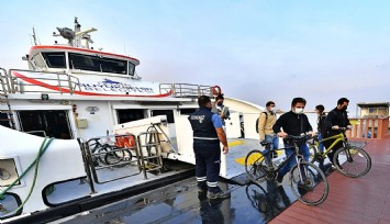İzmirli bisikletle 5 kuruşa vapura binme uygulamasını sevdi: Bir yılda 74 bin kişi yararlandı