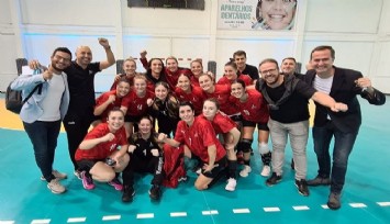 İzmir Büyükşehir Belediyesi Kadın Hentbol Takımı Avrupa Kupası’nda ilk 16’ya kaldı