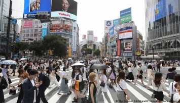 Japon uzmanlardan “Omicron, Delta’dan yaklaşık 4 kat daha bulaşıcı” uyarısı