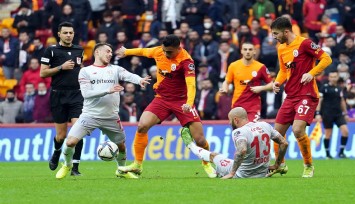 Galatasaray Antalya'ya geçit vermedi: 2-0