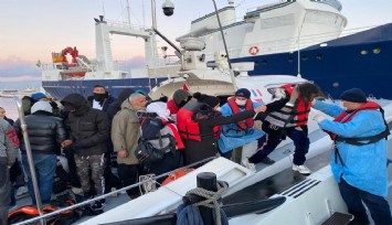 İzmir'de 102 göçmen kurtarıldı