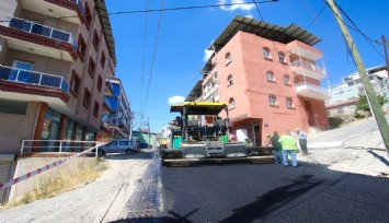 Bayraklı'nın 24 mahallesi asfaltlanıyor