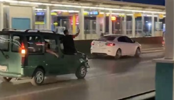 Selfie için canlarını hiçe saydılar
