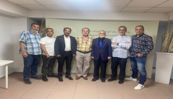 İzmir Yargı ve Güvenlik Muhabirleri Derneği’nde Muzaffer Tezel yeniden Başkan seçildi