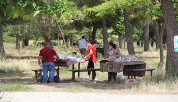 İzmir’de ormanlara giriş yasaklandı: Piknik ve mangalın yanı sıra yürüyüş yapmak da yasak