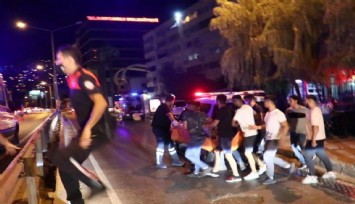 İzmir'de bıçaklı, kaldırım taşlı 'omuz atma' kavgası: 1 can kaybı, 3 yaralı