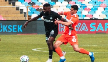 Altay, Poko ile 1 yıllık sözleşme yeniledi 