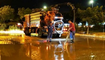 Alaçatı'daki altyapı taşmasına müdahale edildi  