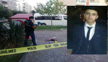 İzmir’de parkı kana buladılar: 1 can kaybı, 3 yaralı  