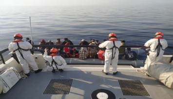 İzmir açıklarında 61 düzensiz göçmen kurtarıldı  