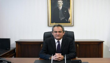 Milli Eğitim'de Ziya Selçuk gitti, yerine Prof. Mahmut Özer atandı