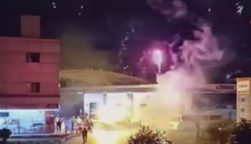 Eğlenmek için benzin istasyonunda havai fişek attılar