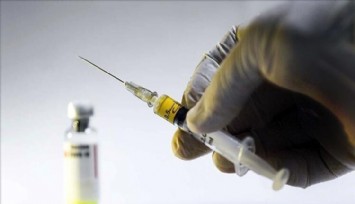 İzmir’de sahte aşı kartı düzenleyen hemşire gözaltına alındı  