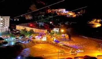 Sel bu  kez de Artvin’i vurdu: Yollar çamurla kaplandı