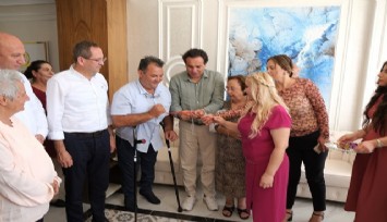 Konak’ın yeni kaymakamı Görgülüaslan’ın eski görev yeri Ayvalık’taki son icraatı mutlu bir yuvanın kurulmasına aracılık etmek oldu