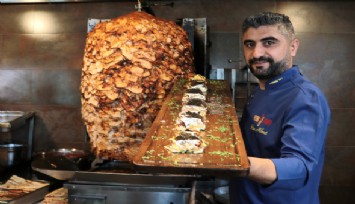 Bu da oldu: 24 ayar altın kaplamalı tavuk döner yaptı, taleplere yetişemiyor