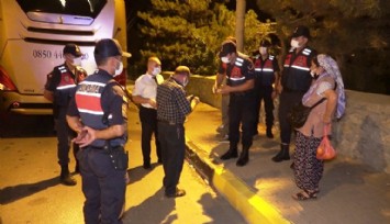 Koronavirüs testi pozitif olan kadın ve temaslı eşi İzmir’e gelmek üzere bindiği otobüste tespit edilip karantinaya alındı