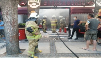 Beş katlı binanın zemin katındaki işyerinde çıkan yangın korkuttu