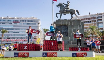 İzmir Yarı Maratonu'nda zafer Kenya ve Etiyopyalı atletlerin oldu, Başkan Soyer kendi rekorunu kırdı