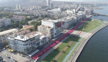  9 Eylül kutlamaları Zafer Yürüyüşü ile başladı: İzmirliler tek yürek oldu
