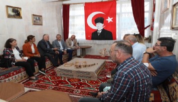 Üçüncü Sanayi Sitesi esnafından AK Parti İl Başkanı Sürekli’ye Manda çayı kokusu ve otopark şikayeti