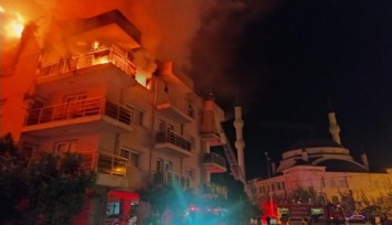 Öfkeli koca binayı ateşe verdi, mahalleli sokağa döküldü
