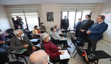 Başkan Batur’dan “İleri Yaş”  kursiyerlerine yeni yıl ziyareti      