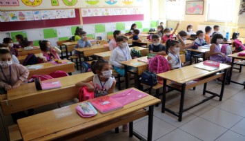 İzmir’de okullarda Kovid vaka artışları sürüyor!
