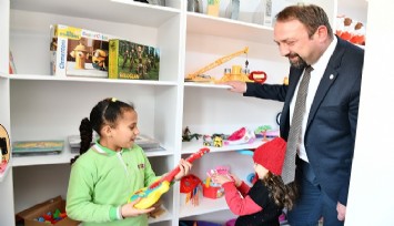 Çiğli'nin ilk oyuncak kütüphanesi Kaklıç’ta açıldı