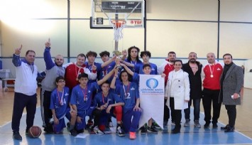Ege Atletik Spor Klübü Yıldız Basketbol Takımı İzmir Şampiyonu oldu