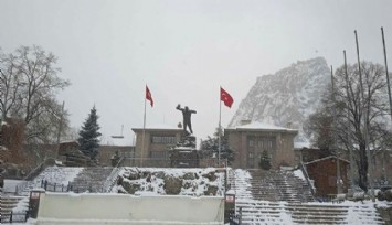 Afyon, Denizli ve Uşak’ta kar hafta boyu devam edecek