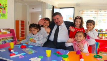Çeşme Belediyesinden çocuklara “masal” gibi hizmet