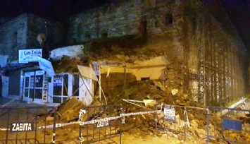 İzmir’de iş yeri büyük gürültüyle çöktü  