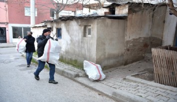 Bornova Belediyesinden dondurucu soğuklarda sıcak destek