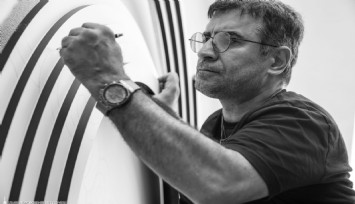 Ahmet Güneştekin'in “Gâvur Mahallesi” sergisi İzmir'de