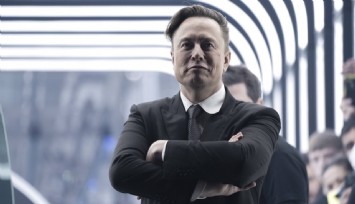 Elon Musk Ukrayna'ya Starlink uydusunu devlet desteği olmadan finanse edeceğini söyledi