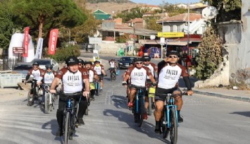 UNESCO Dünya Mirası Yolunda Bisiklet Turu Bergama’dan start aldı  